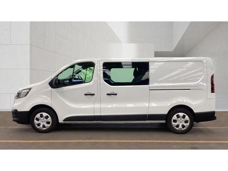 Renault Trafic 2.0 dCi Blue LL30 Business+ Crew Van L2 H1 Euro 6 (s/s) 6dr - U934