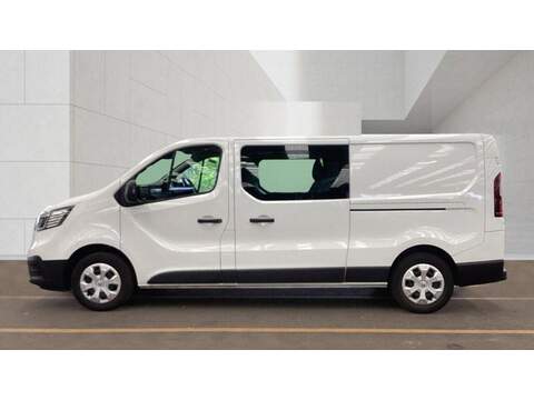 Renault Trafic 2.0 dCi Blue LL30 Business+ Crew Van L2 H1 Euro 6 (s/s) 6dr - U934
