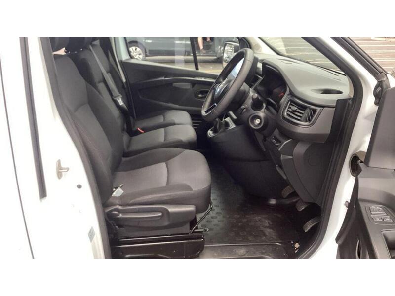 Renault Trafic 2.0 dCi Blue LL30 Business+ Crew Van L2 H1 Euro 6 (s/s) 6dr - U934