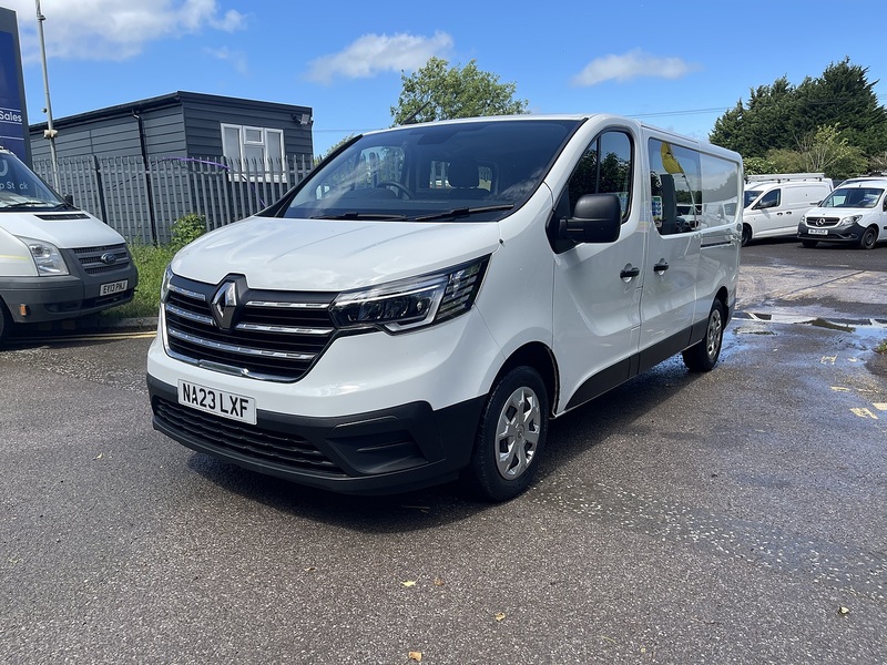 Renault Trafic 2.0 dCi Blue LL30 Business+ Crew Van L2 H1 Euro 6 (s/s) 6dr - U934