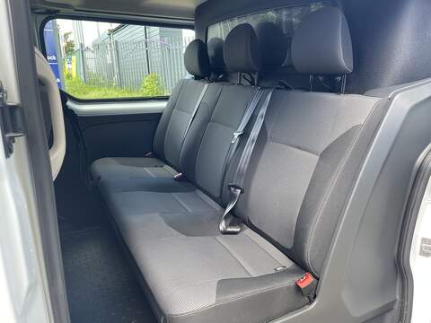Renault Trafic 2.0 dCi Blue LL30 Business+ Crew Van L2 H1 Euro 6 (s/s) 6dr - U934