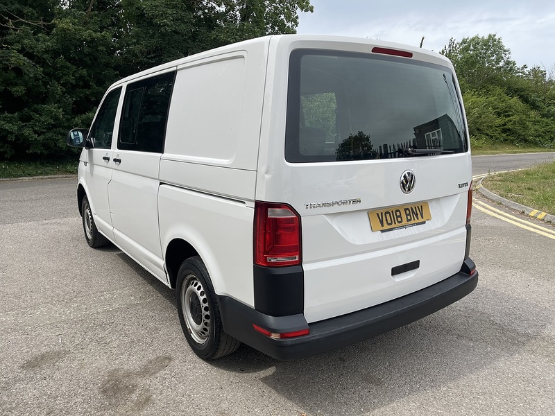 Volkswagen Transporter Transporter Startline Combi Van 1 Manual Diesel - U941