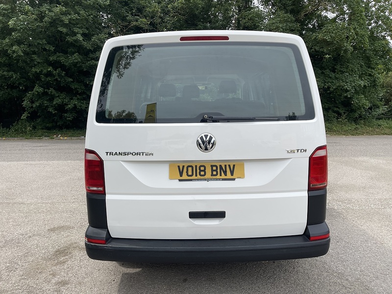 Volkswagen Transporter Transporter Startline Combi Van 1 Manual Diesel - U941
