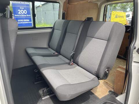 Volkswagen Transporter Transporter Startline Combi Van 1 Manual Diesel - U941
