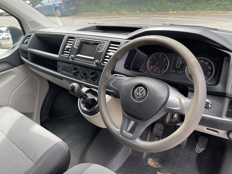 Volkswagen Transporter Transporter Startline Combi Van 1 Manual Diesel - U941