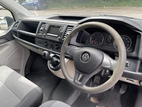 Volkswagen Transporter Transporter Startline Combi Van 1 Manual Diesel - U941
