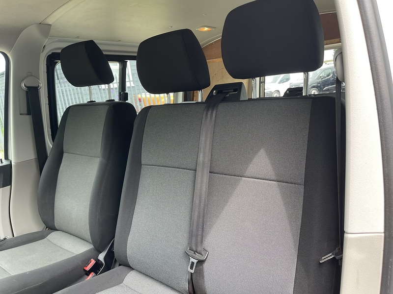 Volkswagen Transporter Transporter Startline Combi Van 1 Manual Diesel - U941