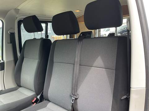 Volkswagen Transporter Transporter Startline Combi Van 1 Manual Diesel - U941