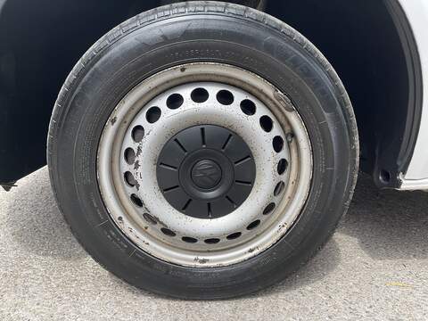 Volkswagen Transporter Transporter Startline Combi Van 1 Manual Diesel - U941