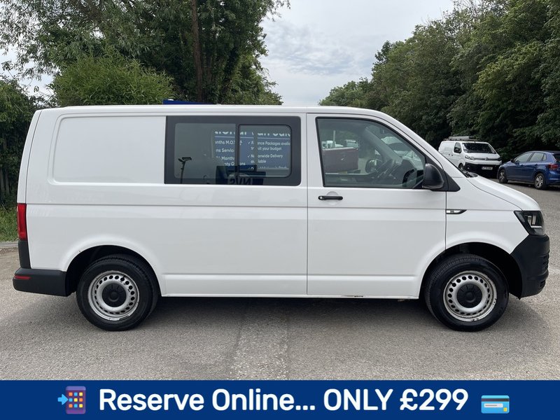 Volkswagen Transporter Transporter Startline Combi Van 1 Manual Diesel - U941