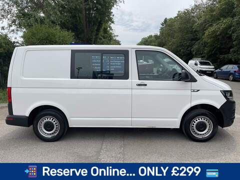 Volkswagen Transporter Transporter Startline Combi Van 1 Manual Diesel - U941