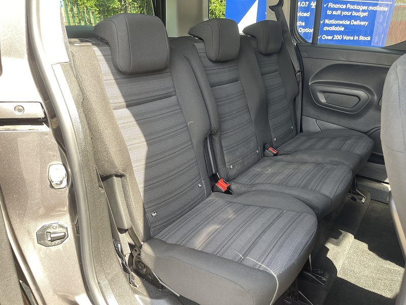 Vauxhall Combo Life 1.2 Turbo SE Auto Euro 6 (s/s) 5dr - U944