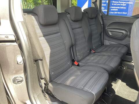 Vauxhall Combo Life 1.2 Turbo SE Auto Euro 6 (s/s) 5dr - U944