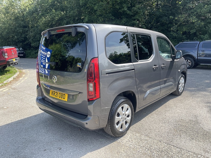 Vauxhall Combo Life 1.2 Turbo SE Auto Euro 6 (s/s) 5dr - U944