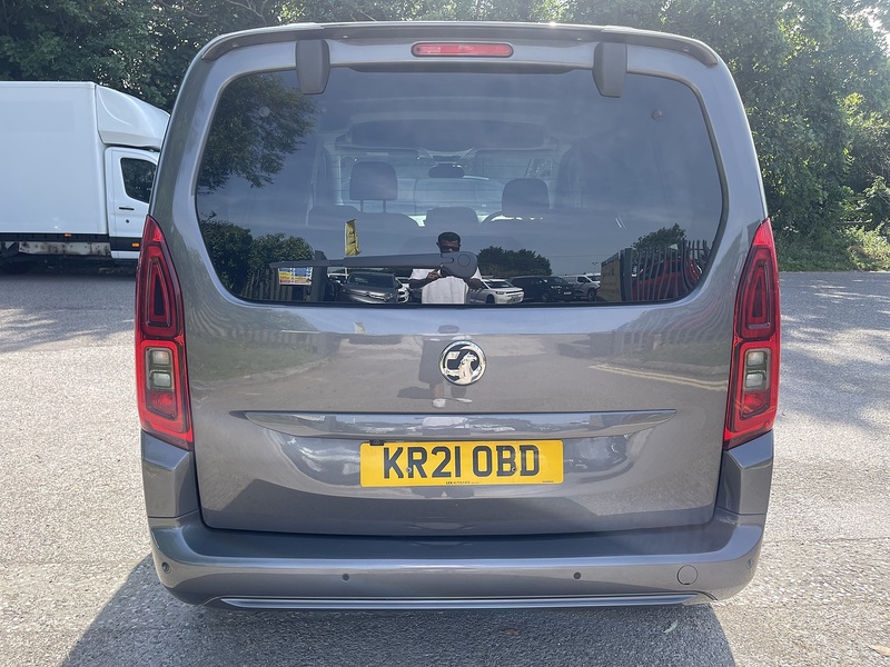 Vauxhall Combo Life 1.2 Turbo SE Auto Euro 6 (s/s) 5dr - U944