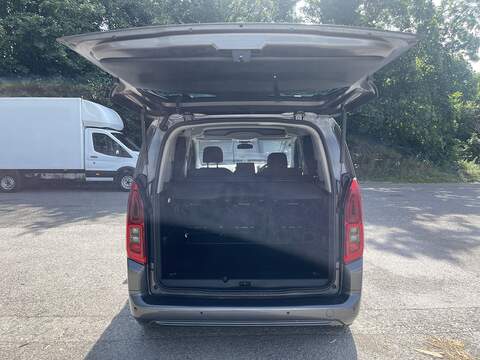 Vauxhall Combo Life 1.2 Turbo SE Auto Euro 6 (s/s) 5dr - U944