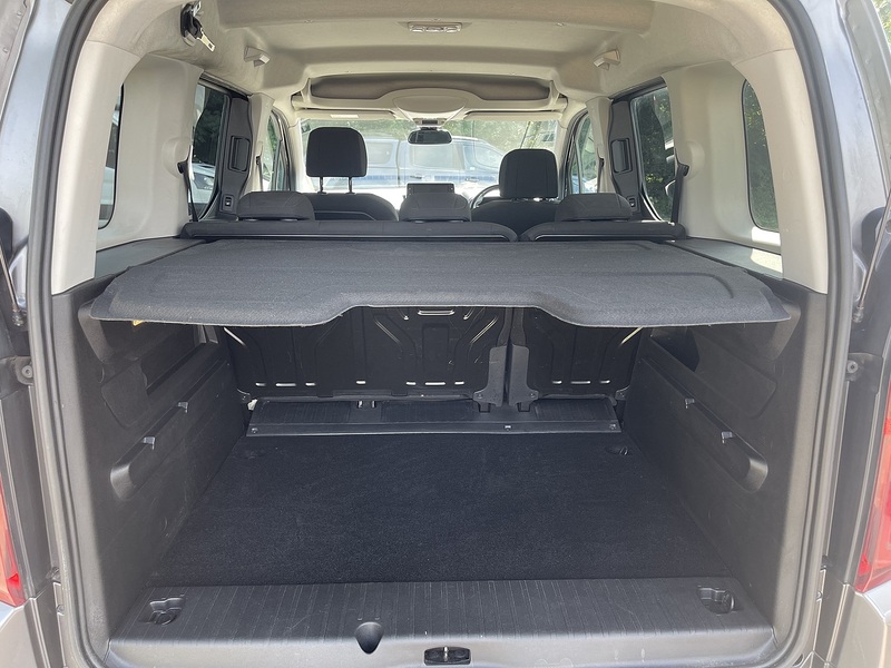 Vauxhall Combo Life 1.2 Turbo SE Auto Euro 6 (s/s) 5dr - U944