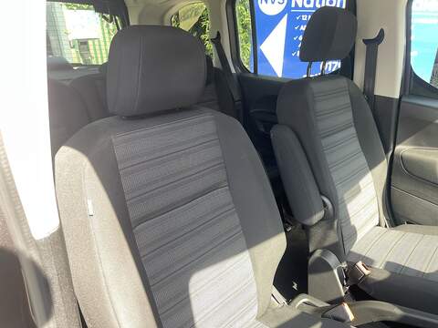 Vauxhall Combo Life 1.2 Turbo SE Auto Euro 6 (s/s) 5dr - U944