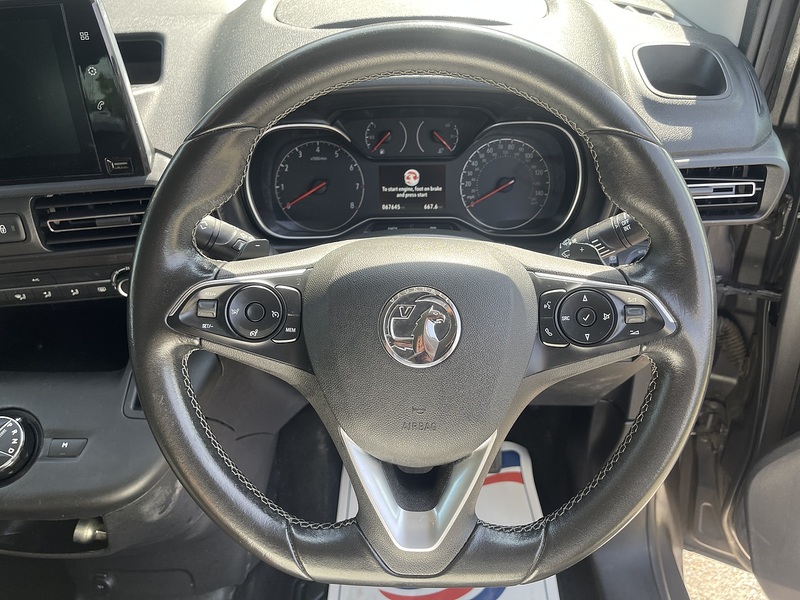 Vauxhall Combo Life 1.2 Turbo SE Auto Euro 6 (s/s) 5dr - U944
