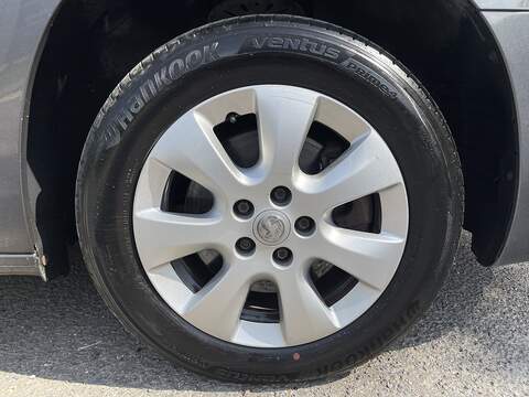 Vauxhall Combo Life 1.2 Turbo SE Auto Euro 6 (s/s) 5dr - U944