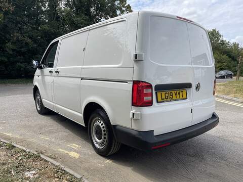 Volkswagen Transporter Transporter Startline Panel Van 1 Manual Diesel - U946