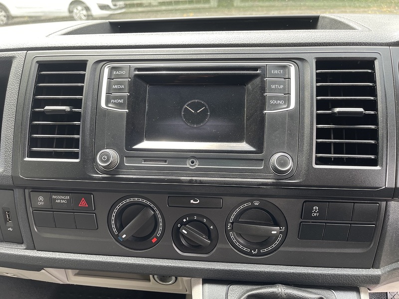 Volkswagen Transporter Transporter Startline Panel Van 1 Manual Diesel - U946