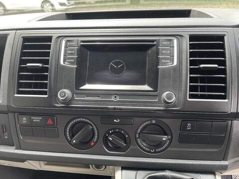Volkswagen Transporter Transporter Startline Panel Van 1 Manual Diesel - U946