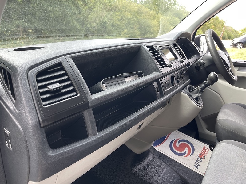 Volkswagen Transporter Transporter Startline Panel Van 1 Manual Diesel - U946