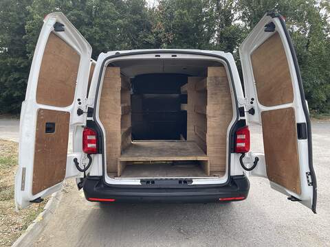 Volkswagen Transporter Transporter Startline Panel Van 1 Manual Diesel - U946