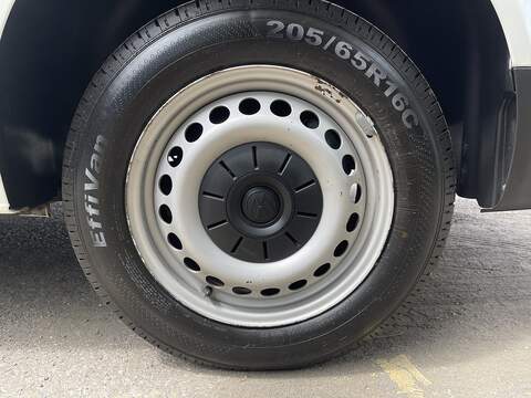 Volkswagen Transporter Transporter Startline Panel Van 1 Manual Diesel - U946