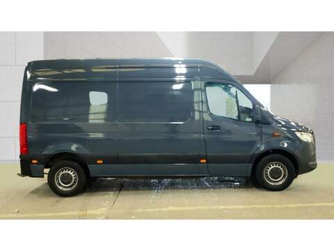 Mercedes-Benz eSprinter 55kWh Progressive Auto FWD L2 H2 5dr 20kW Charger - U949