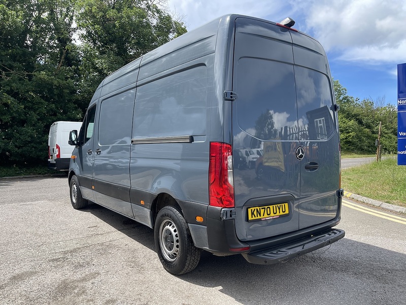 Mercedes-Benz eSprinter 55kWh Progressive Auto FWD L2 H2 5dr 20kW Charger - U949