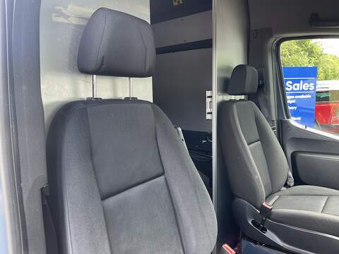 Mercedes-Benz eSprinter 55kWh Progressive Auto FWD L2 H2 5dr 20kW Charger - U949