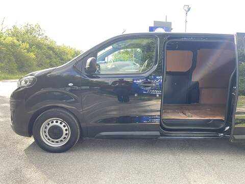 Peugeot Expert 1.5 BlueHDi 1000 Professional Premium Standard Panel Van MWB Euro 6 (s/s) 6dr - U961