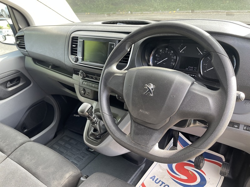 Peugeot Expert 1.5 BlueHDi 1000 Professional Premium Standard Panel Van MWB Euro 6 (s/s) 6dr - U961