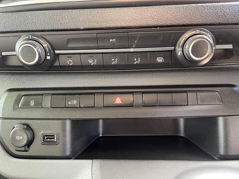 Peugeot Expert 1.5 BlueHDi 1000 Professional Premium Standard Panel Van MWB Euro 6 (s/s) 6dr - U961