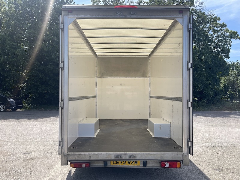 Peugeot Boxer Low Floor Luton L3 140PS - U965