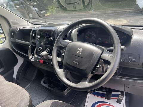 Peugeot Boxer Low Floor Luton L3 140PS - U965