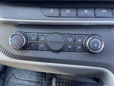 MAXUS Deliver 9 2.0 D20 FWD L3 H2 Euro 6 (s/s) 5dr - U972