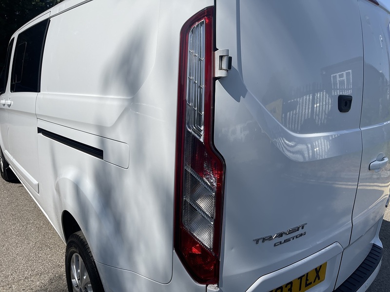 Ford Transit Custom 2.0 320 EcoBlue Limited Crew Van L2 H1 Euro 6 (s/s) 5dr - U975