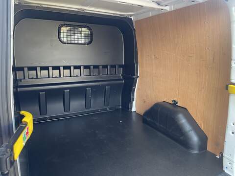 Ford Transit Custom 2.0 320 EcoBlue Limited Crew Van L2 H1 Euro 6 (s/s) 5dr - U975