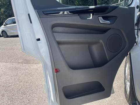 Ford Transit Custom 2.0 320 EcoBlue Limited Crew Van L2 H1 Euro 6 (s/s) 5dr - U975