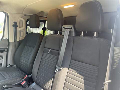 Ford Transit Custom 2.0 320 EcoBlue Limited Crew Van L2 H1 Euro 6 (s/s) 5dr - U975