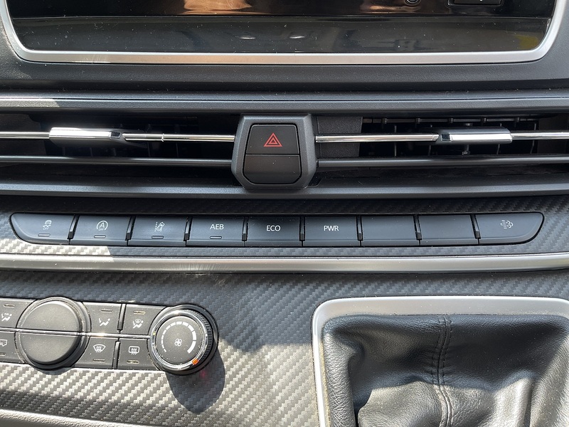 MAXUS Deliver 9 2.0 D20 FWD L3 H2 Euro 6 (s/s) 5dr - U976