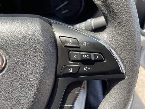 MAXUS Deliver 9 2.0 D20 FWD L3 H2 Euro 6 (s/s) 5dr - U976