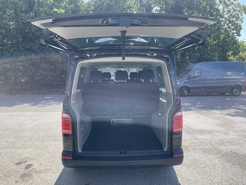 Volkswagen Transporter Shuttle 2.0 TDI S LWB Euro 6 (s/s) 5dr - U978