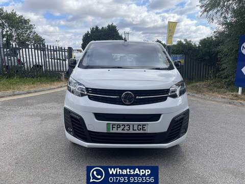Vauxhall Vivaro Life Electric 50kWh Ultimate Auto MWB 5dr (8 Seat, 11kW Charger) - U989
