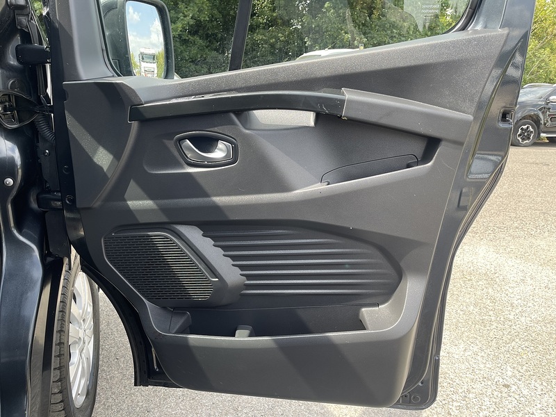 Renault Trafic 2.0 dCi Blue SL30 Extra L1 H1 Euro 6 (s/s) 5dr - U992