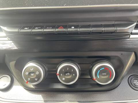 Renault Trafic 2.0 dCi Blue SL30 Extra L1 H1 Euro 6 (s/s) 5dr - U992