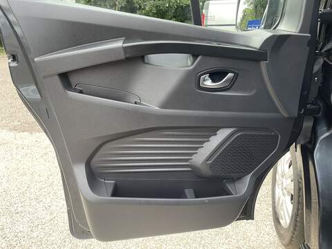 Renault Trafic 2.0 dCi Blue SL30 Extra L1 H1 Euro 6 (s/s) 5dr - U992